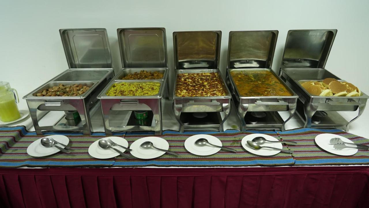 Asia Pacific Hotel Dhaka Bagian luar foto