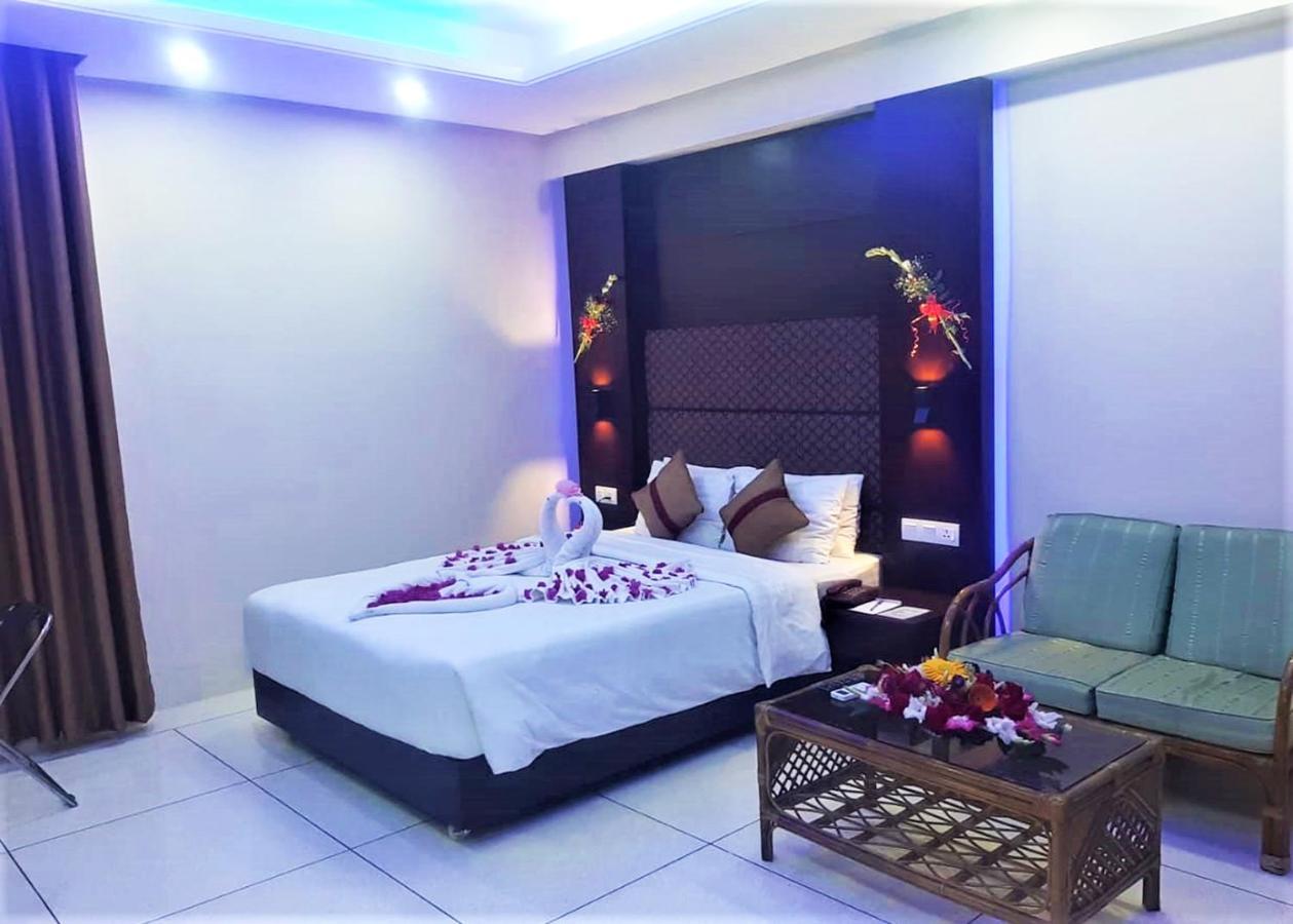 Asia Pacific Hotel Dhaka Bagian luar foto