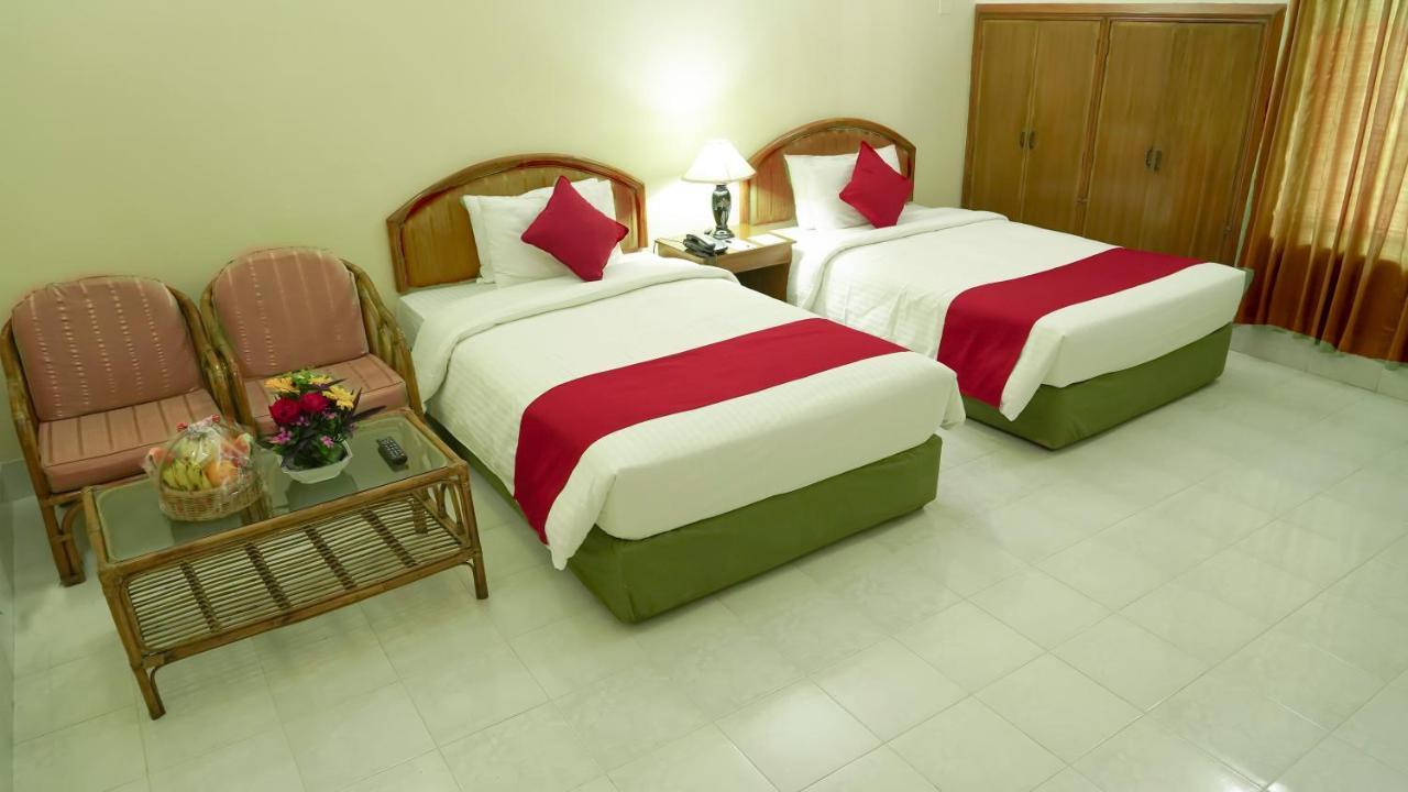 Asia Pacific Hotel Dhaka Bagian luar foto