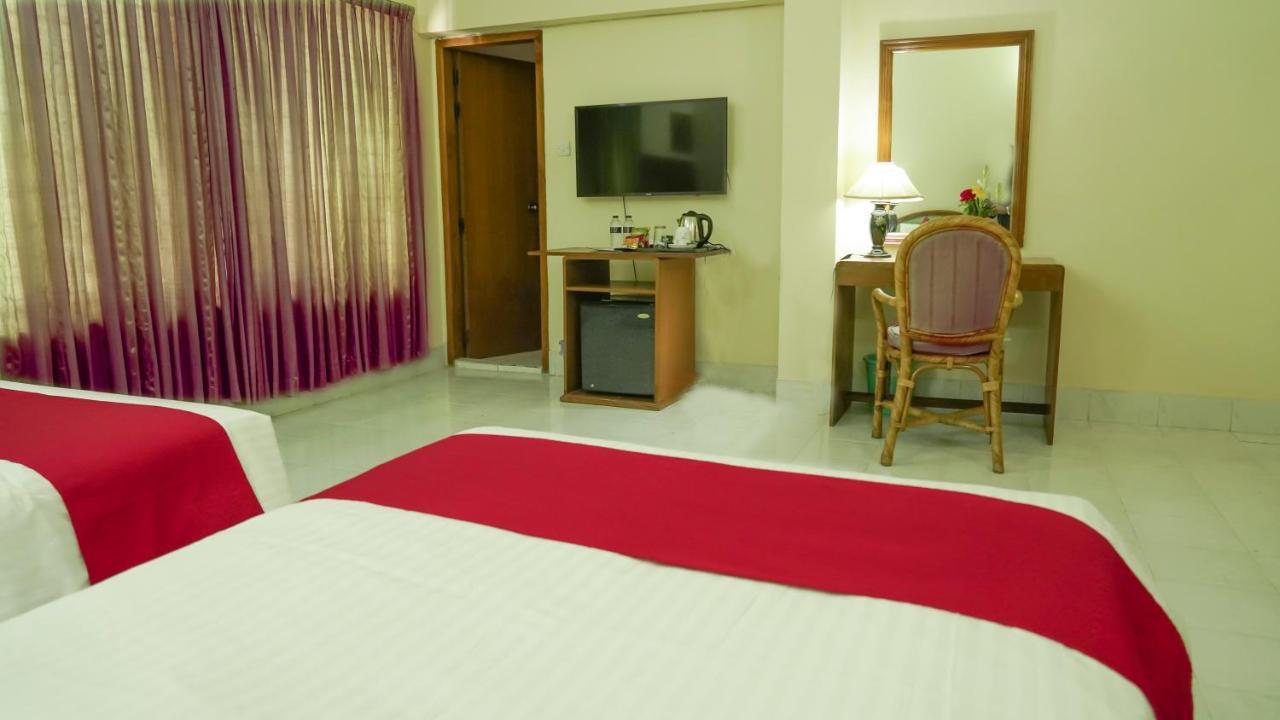 Asia Pacific Hotel Dhaka Bagian luar foto