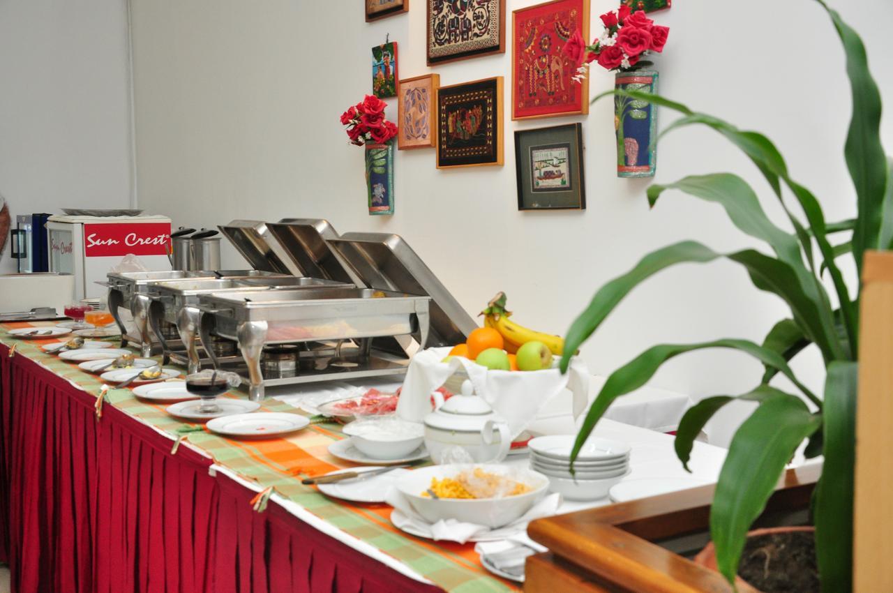 Asia Pacific Hotel Dhaka Bagian luar foto